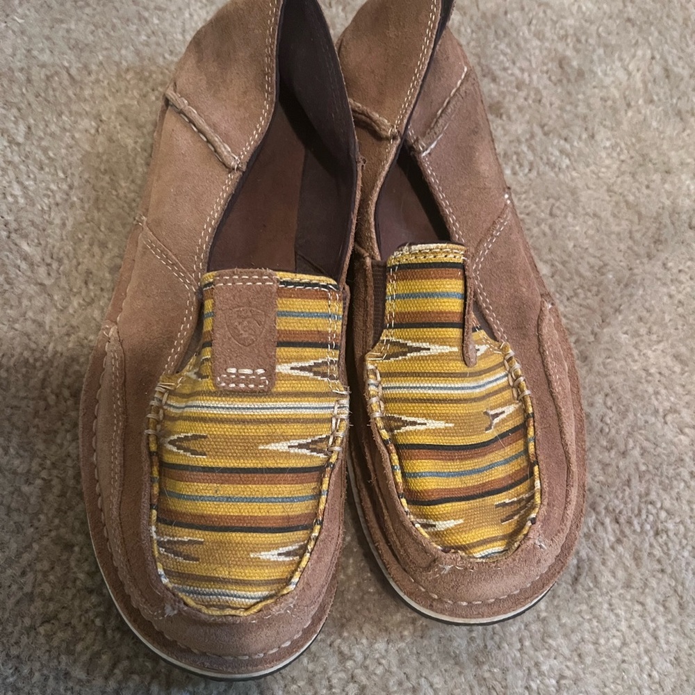 Ariat Cruisers